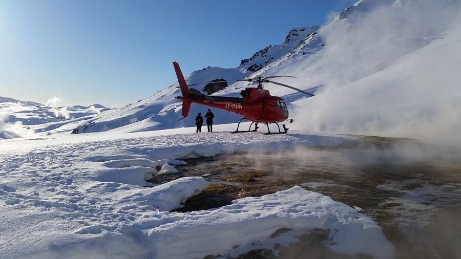 1-Hour Helicopter Tour in Iceland: The Geothermal Tour - Craters, lava fields, and colorful mountain ranges