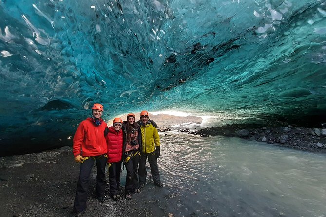 3-Day Ice Cave, South Coast, Golden Circle and Northern Lights - Day one: Þingvellir, Geysir, and Gullfoss