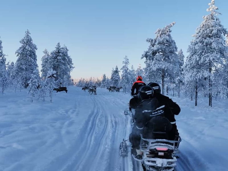 3-hour snowmobiling adventure in Levi - Crossing the frozen lake