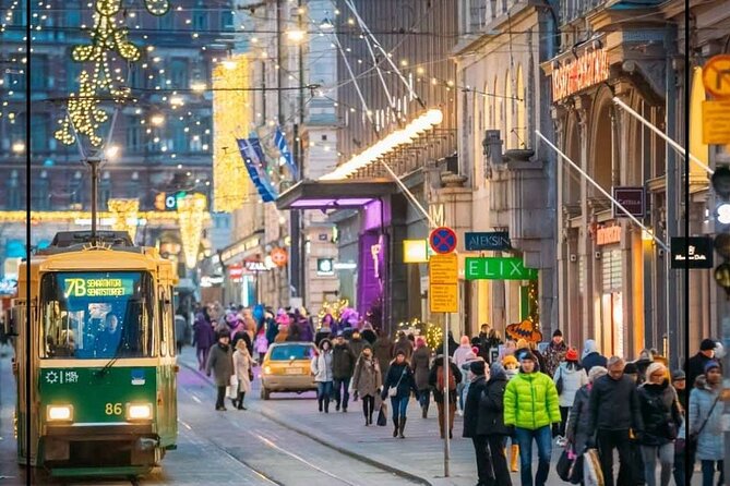 A Finntastic Walking Tour in Helsinki - Senate Square sets the historical stage