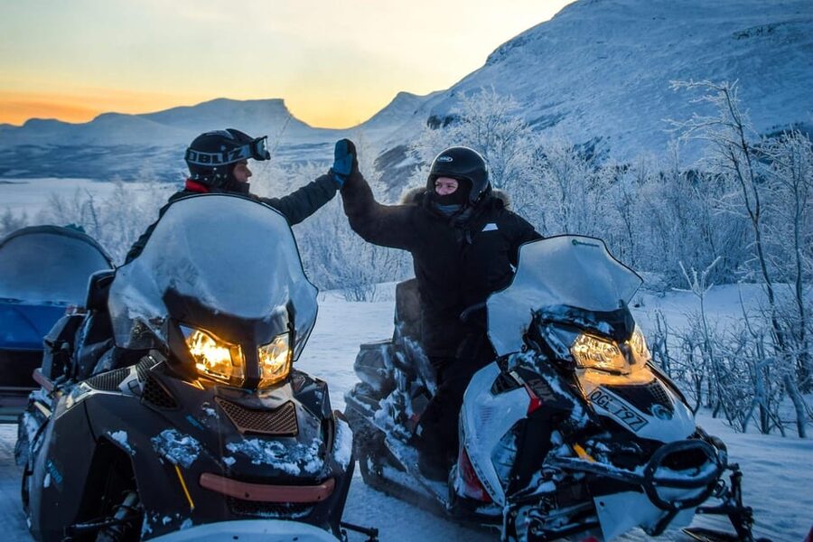 Abisko/Björkliden: Panorama Snowmobile Tour with Snacks - Why this short Lapland ride works so well