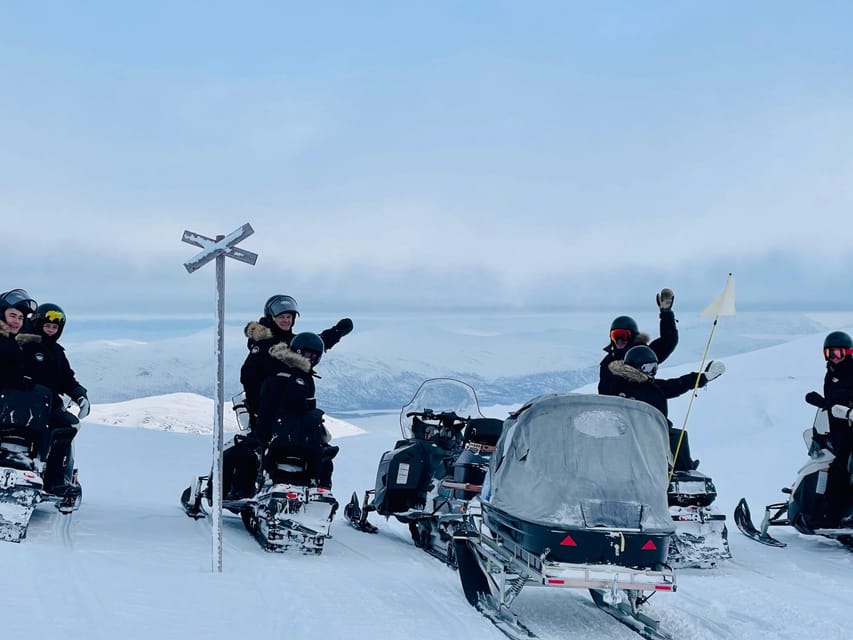 Abisko/Björkliden: Panorama Snowmobile Tour with Snacks - Safety instruction before you touch the throttle