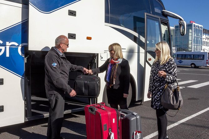 Airport Express Shared Arrival Transfer from Keflavik Airport to Reykjavik Hotels - Why this transfer works well after a long flight