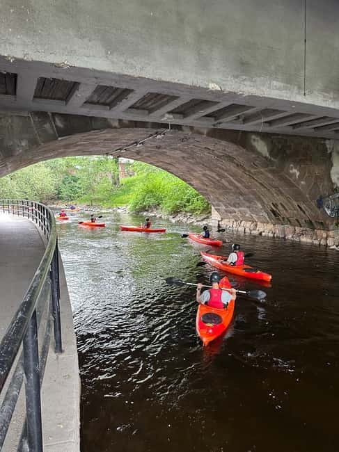 Akerselva River: Urban Paddling Adventure Kayak Tour - Weather, clothing, and keeping your belongings dry