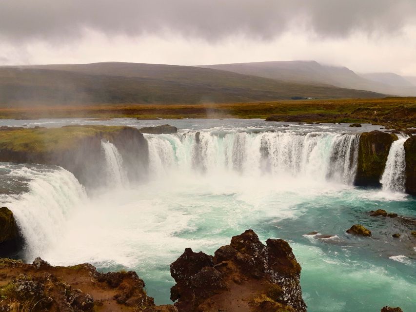 Akureyri: Goðafoss, Laufas & The Christmas House Combo Tour - The road stories are part of the experience