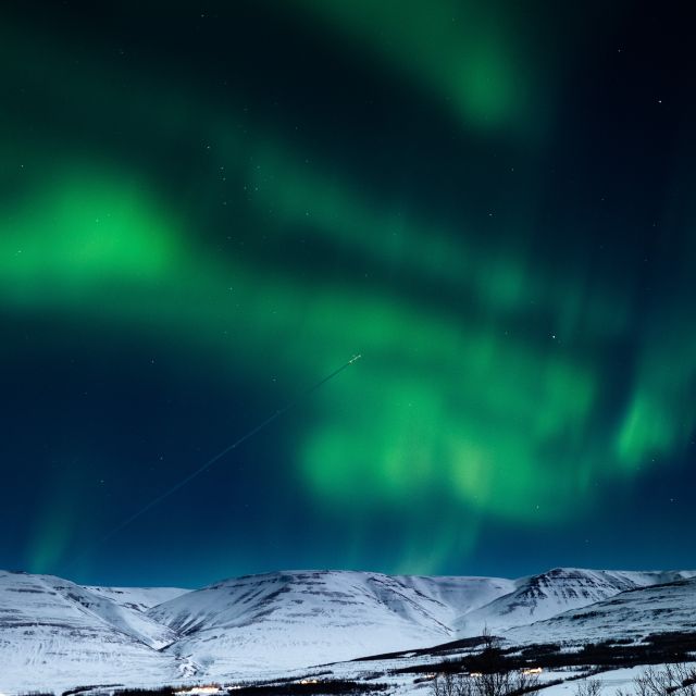 Akureyri: Northern Lights Photography Tour - Small group, shared decisions