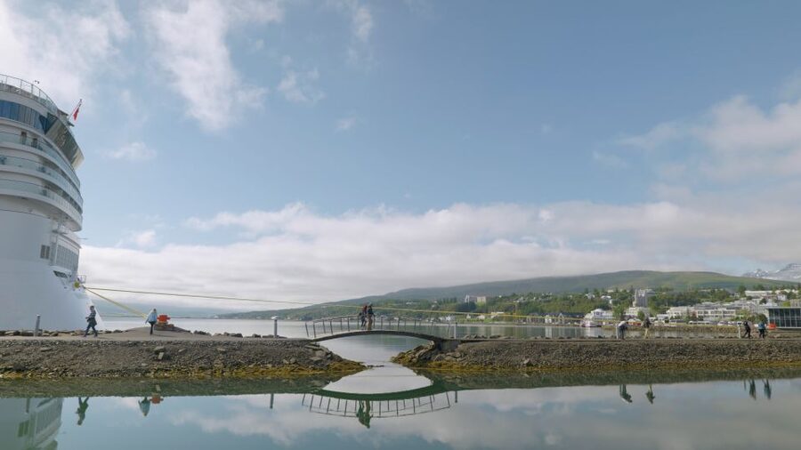 Akureyri Port: Lake Mývatn and Godafoss Waterfall Tour - Three hours on the road, with the right guide