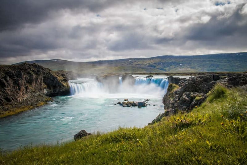Akureyri Port: Myvatn Nature Baths & Godafoss Waterfall Tour - Two hours at Mývatn Nature Baths