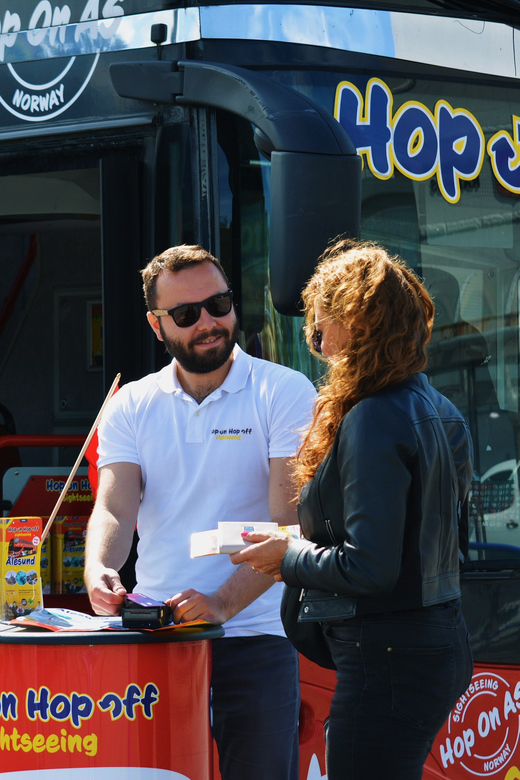 Ålesund: 1-Day Hop-On Hop-Off Sightseeing Bus Ticket - Key points at a glance