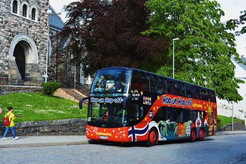 Ålesund: 1-Day Hop-On Hop-Off Sightseeing Bus Ticket - Take the full loop before choosing your stops