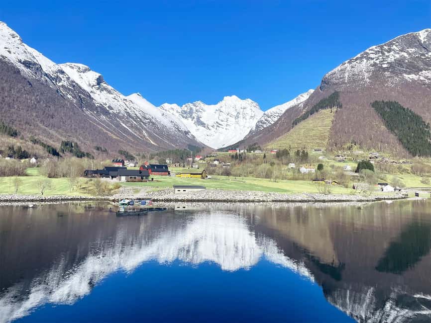 Ålesund: Fjord Tour with Lunch on MS Bruvik - A simple soup lunch on board
