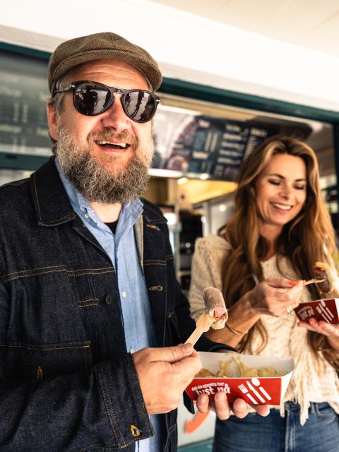 Ålesund: Guided Food Walking Tour - Five tastings, with the menu changing by season