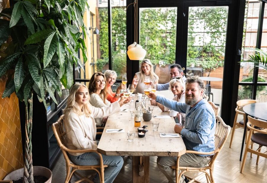 Ålesund: Guided Food Walking Tour - Practical timing and booking advice