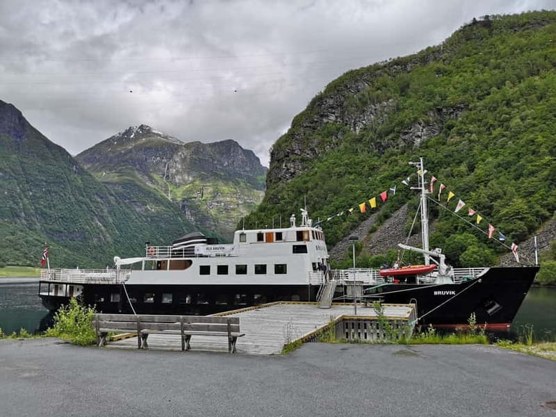 All About the Fjords, in one tour by bus & boat from Ålesund - Hellesylt gives you 30 useful minutes