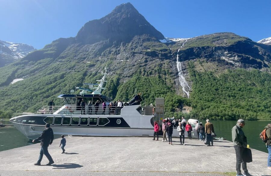 All About the Fjords, in one tour by bus & boat from Ålesund - Communication is the main thing to plan around