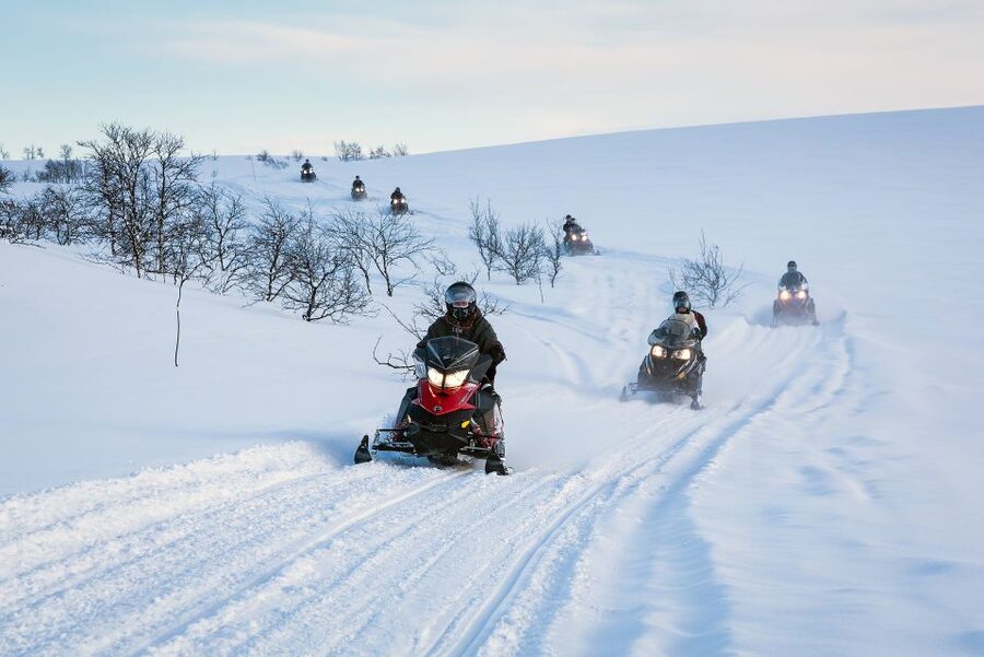 Alta: Guided Snowmobile Safari on Finnmarksvidda With Snacks - Why the five-hour format can be good value