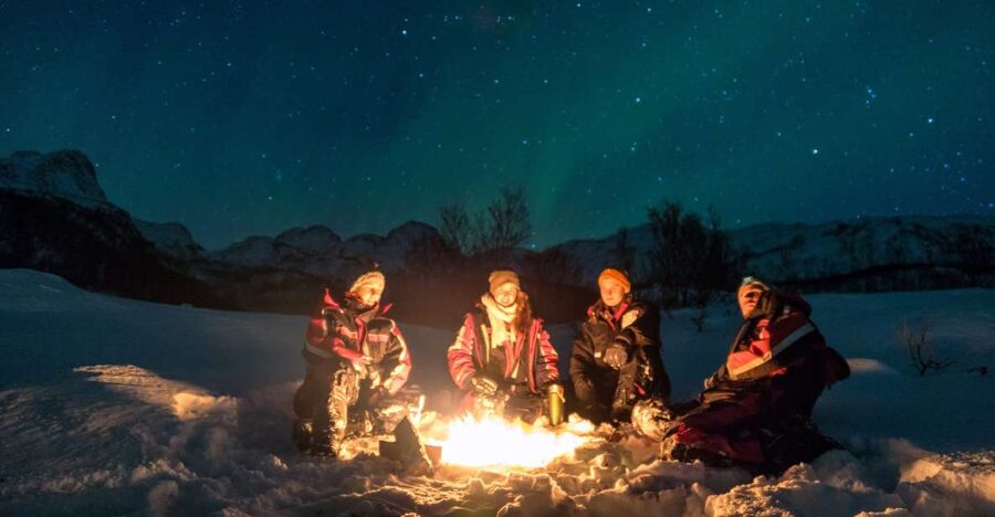 Alta: Small-Group Guided Northern Lights Tour - Campfire, frozen lake, or a quick cocoa stop