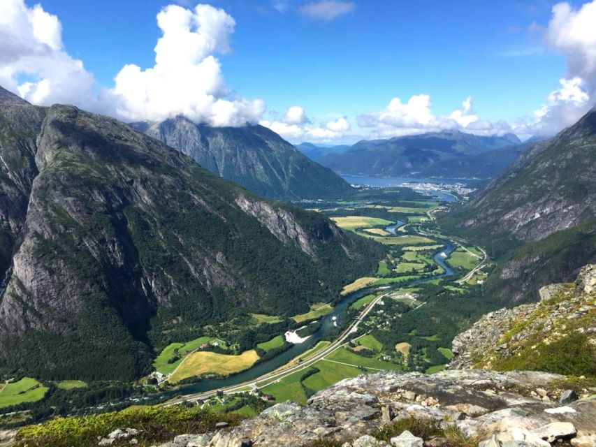 Åndalsnes - Trollstigen & Trollwall Audio Guid Bus Tour - Why Trollstigen makes this three-hour trip special