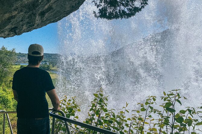 Bergen Beyond Day trip - Fossen Bratte from the road and valley