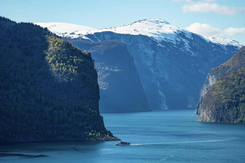 Bergen: Flam Railway, Stegastein and Fjord Cruise Day Tour - From Bergen to Voss by road