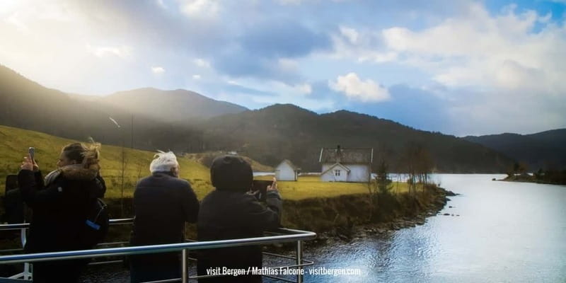 Bergen: Mostraumen Fjord & Waterfall Cruise - What the English commentary adds