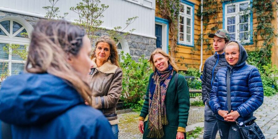 Bergen: Nordnes Neighborhood Hidden Gems Walking Tour - Why Nordnes feels unlike central Bergen
