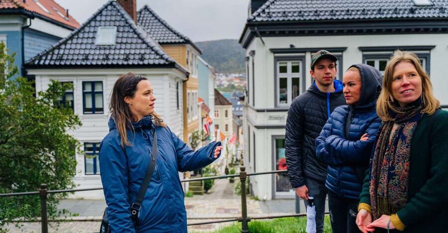 Bergen: Nordnes Neighborhood Hidden Gems Walking Tour - Norwegian merchants and the working waterfront