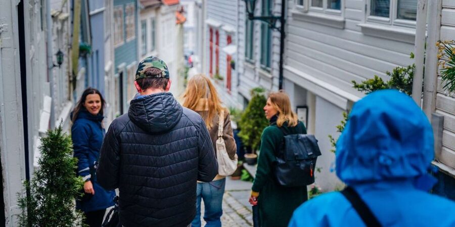 Bergen: Nordnes Neighborhood Hidden Gems Walking Tour - Narrow lanes and the prettiest street