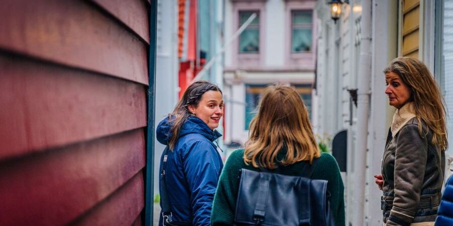 Bergen: Nordnes Neighborhood Hidden Gems Walking Tour - Sailors, dark alleys, and the red-light district