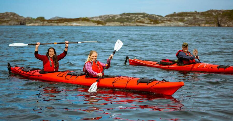 Bergen: Øygarden Islets Guided Kayaking Tour - Getting ready for a first sea-kayaking trip