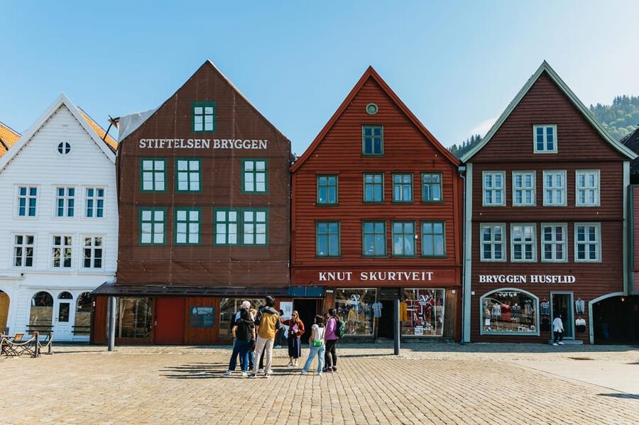Bergen: Past & Present Small Group Guided Walking Tour - Is $26 a fair price?