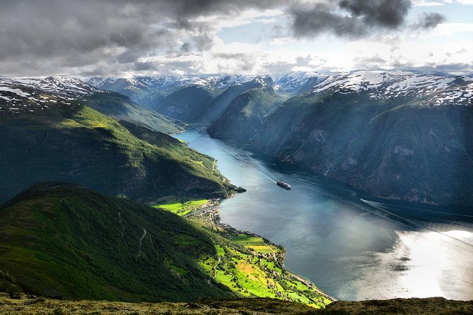 Bergen to Sognefjord Private Roudtrip with Cruise and Flasmbana - Why this route works so well from Bergen