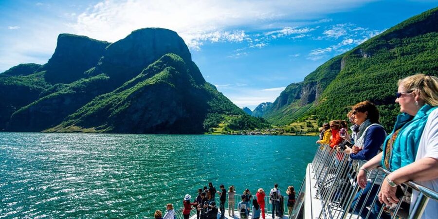 Bergen: Viking Village, Nærøyfjorden Cruise and Flåm Railway - Nærøyfjorden is the centerpiece