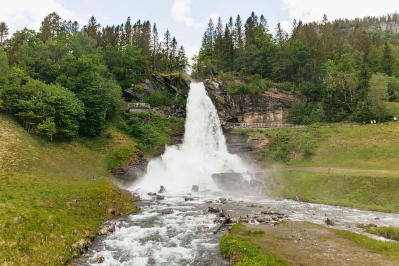 Bergen: Waterfalls of Hardangerfjord Shore Excursion - Norheimsund gives you time to slow down