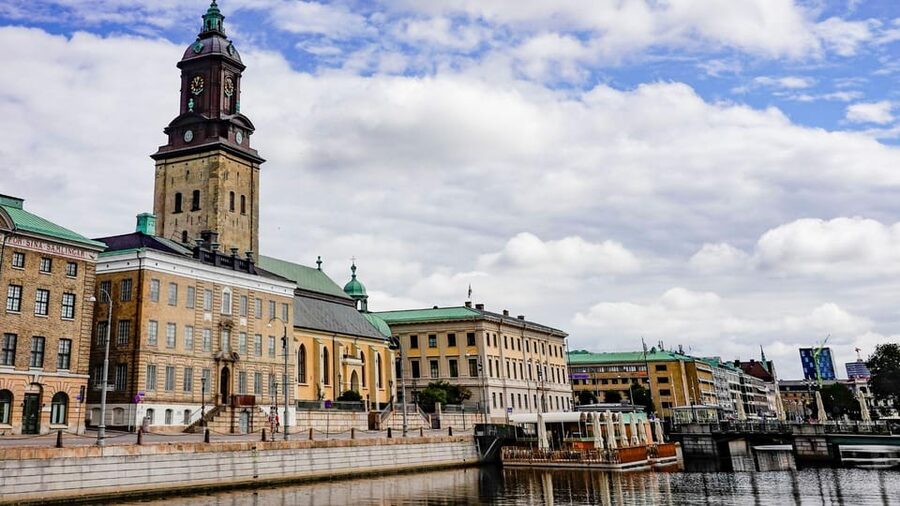 Best of Gothenburg: Private Walking Tour with a Local - Canals, boats, and the waterfront