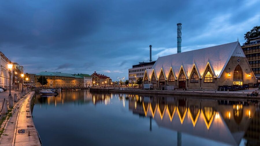 Best of Gothenburg: Private Walking Tour with a Local - Slottsskogen for a quieter break