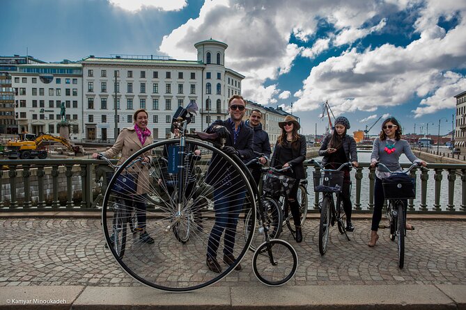 Bike Tour Gothenburg, Guided Bicycle Tours - Gotaplatsen brings art, crowds, and Einstein
