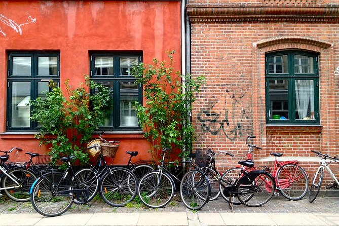 Biking tour -Copenhagen Small Group, max 10 people - The guides and the personal touch