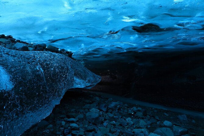 Blue Ice Cave Exploration from Jökulsárlón (Small Group Tour) - Why a group of 10 makes a difference