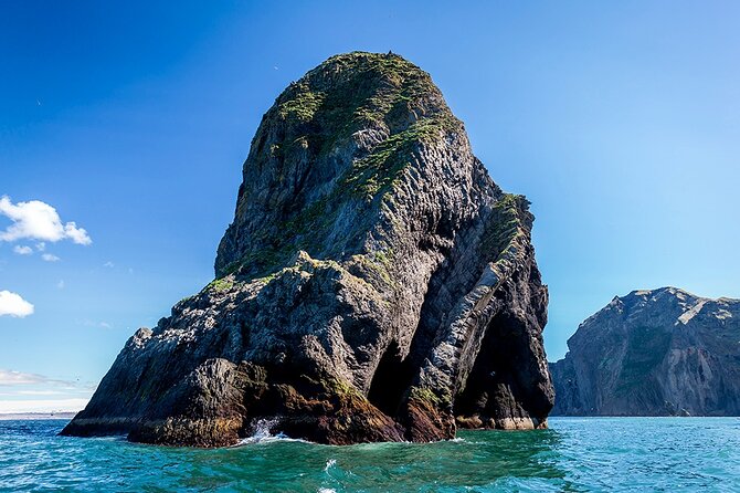 Boat Tour in Vestmannaeyjar - Sea caves, cliffs, and the first coastal views