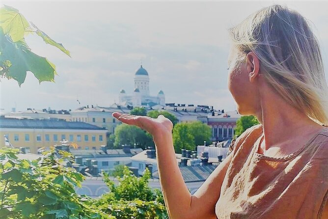 CITY Tour with Food Tasting in Helsinki - Katajanokka and the harbor at Kauppatori