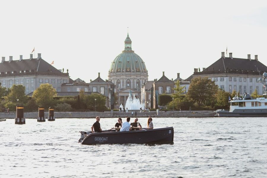 Copenhagen: 1, 2 or 3-Hour Boat Rental (No License Required) - Taking the wheel at Islands Brygge 10