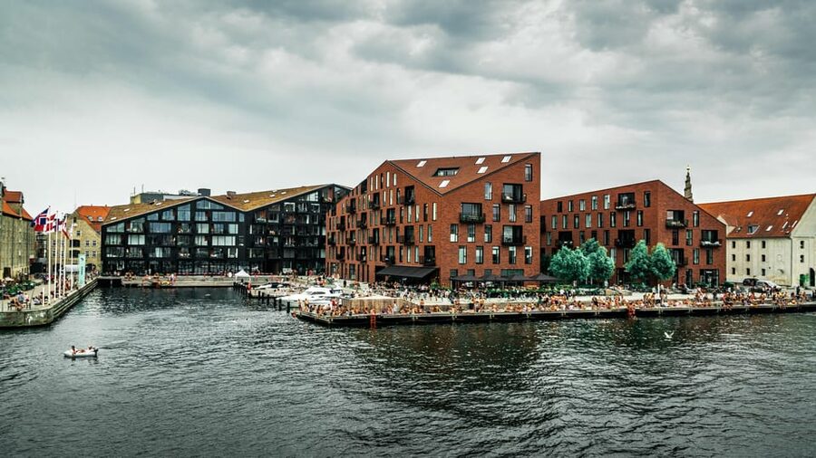Copenhagen: 1.5-hour Private Walking Tour of Christianshavn - Narrow houses and a former military site