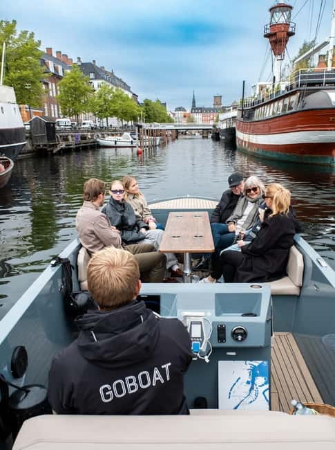 Copenhagen: 1 or 2-Hour Canal Tour in Silent Electric Boats - Nyhavn: Copenhagen’s most colorful waterfront view
