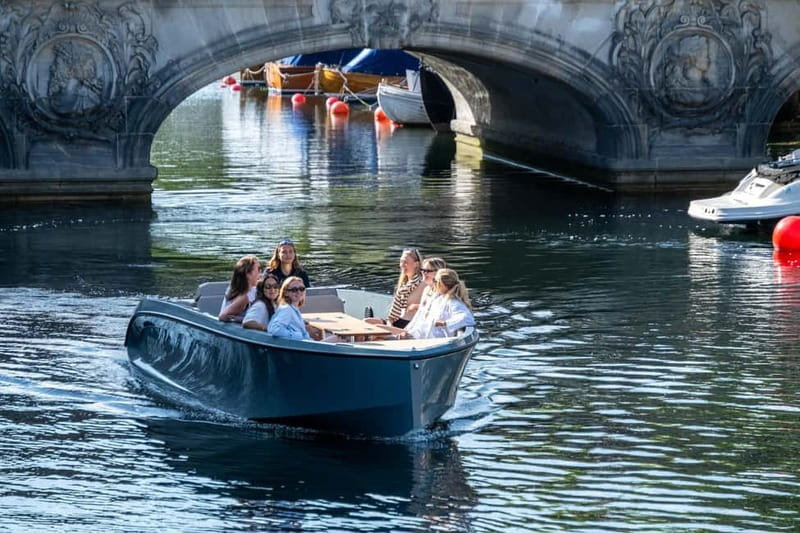 Copenhagen: 1 or 2-Hour Canal Tour in Silent Electric Boats - What the captain adds to the ride