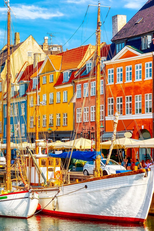Copenhagen: A guided walk for first-timers in the city - Christiansborg, Absalon, and the medieval center