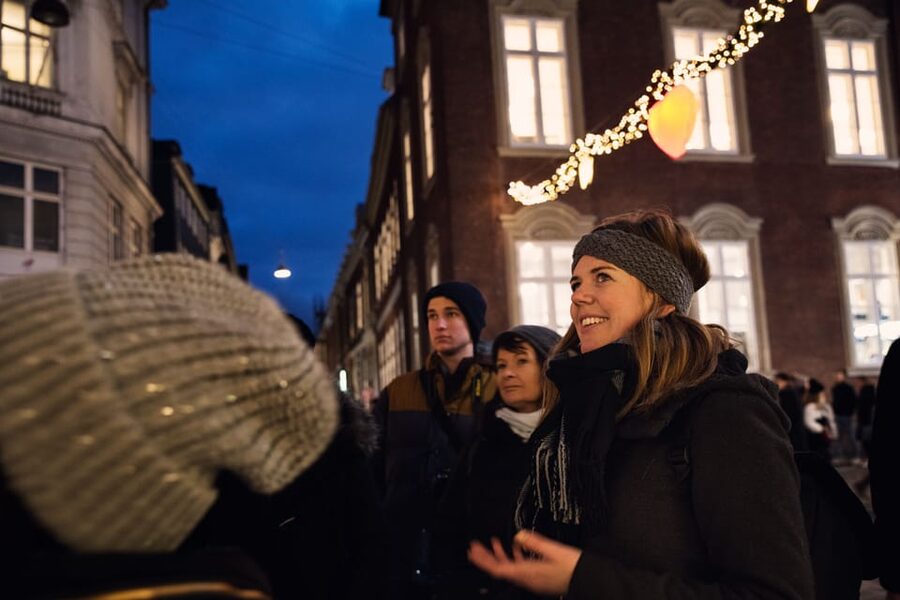 Copenhagen: Christmas Walking Tour with Treats and Drinks - Æbleskiver, gingerbread hearts, and seasonal cake