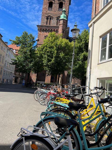 Copenhagen: City Highlights Guided Bike Tour - The guides make the difference