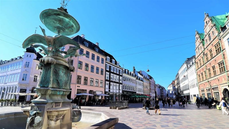Copenhagen: Guided Bike Tour in French - The harbor edge and the Little Mermaid