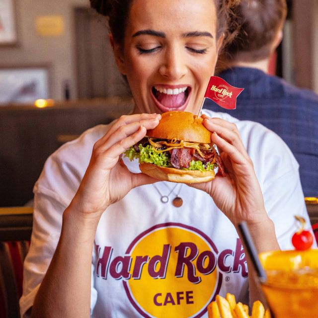 Copenhagen: Hard Rock Cafe with Set Menu for Lunch or Dinner - Service can make or break the meal